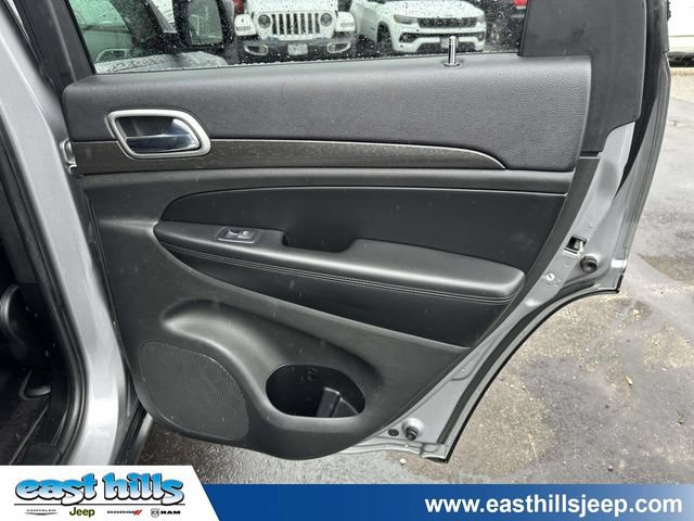Certified 2018 Jeep Grand Cherokee Laredo AWD/4WD image 22