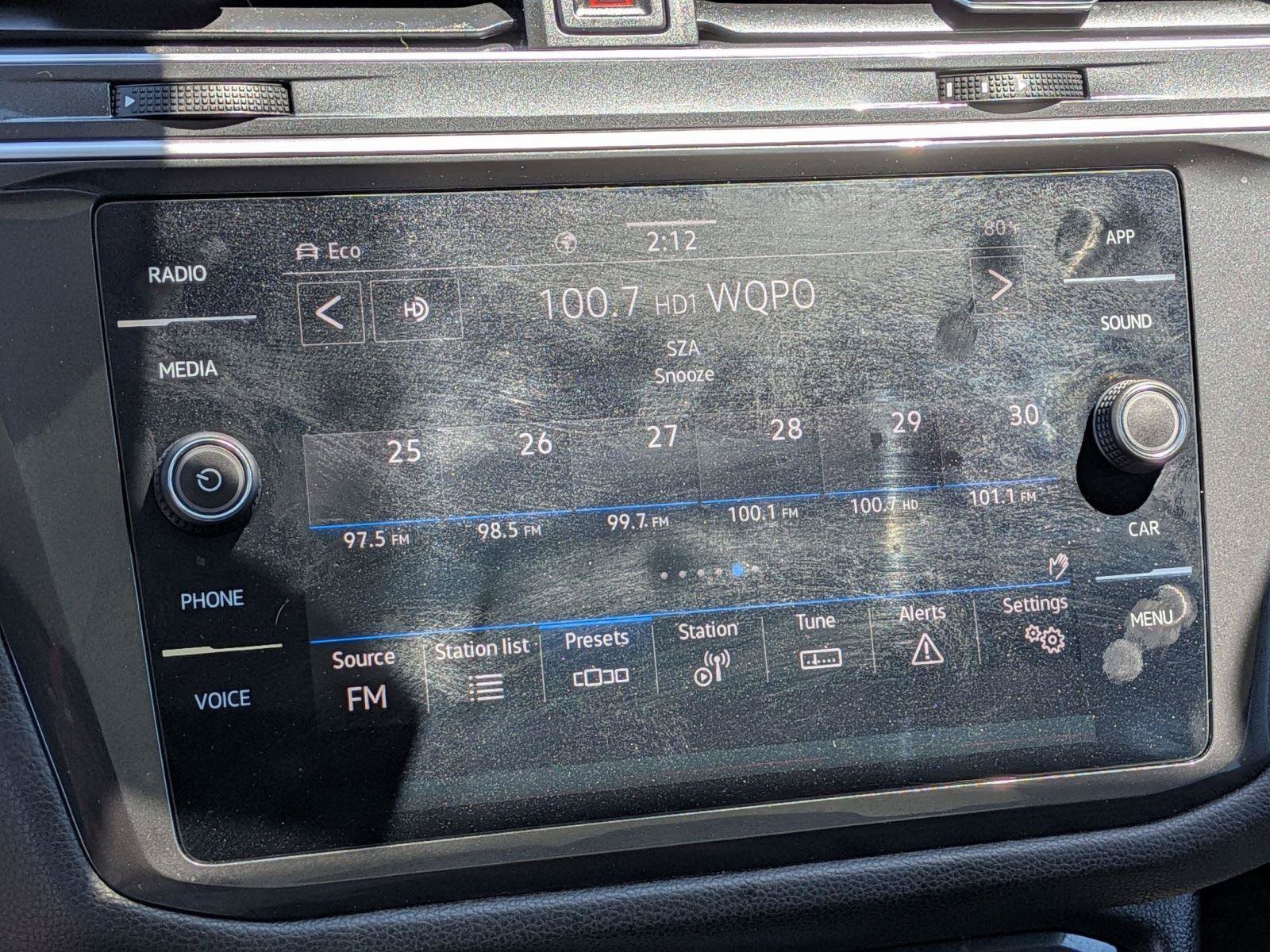 Used 2024 Volkswagen Tiguan SE w/ Panoramic Sunroof Package AWD/4WD image 20