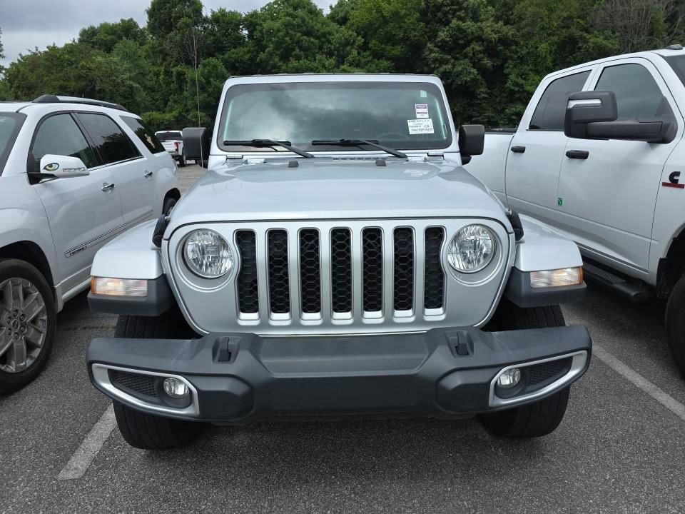 Used 2023 Jeep Gladiator Overland w/ Trailer Tow Package AWD/4WD image 5