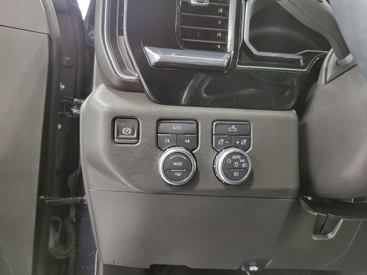 Used 2024 GMC Sierra 1500 Elevation AWD/4WD image 10