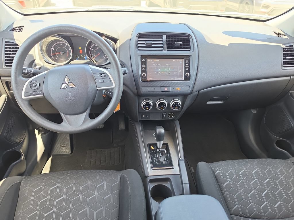 Used 2023 Mitsubishi Outlander Sport ES AWD/4WD image 7