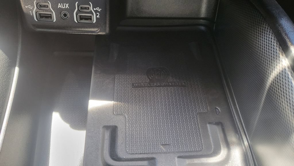 Used 2023 Dodge Durango SRT AWD/4WD image 42