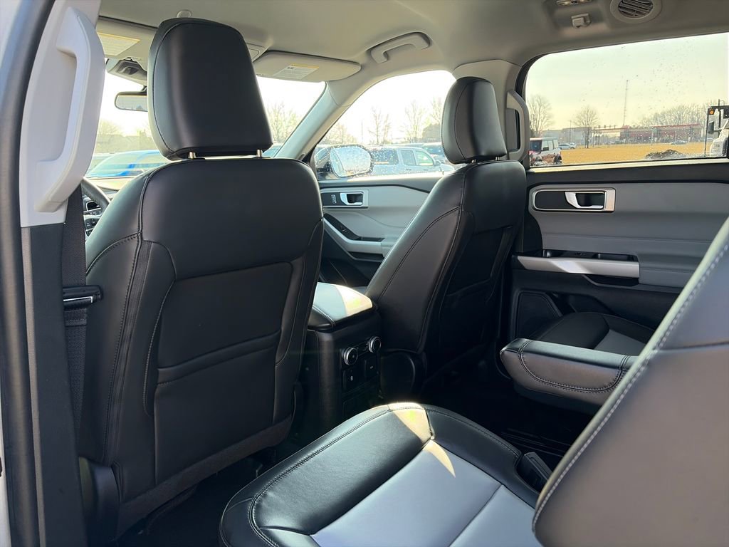 Used 2023 Ford Explorer XLT w/ Equipment Group 202A image 26