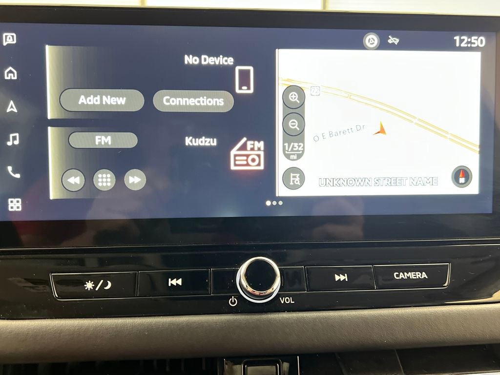 Used 2025 Mitsubishi Outlander SE image 52