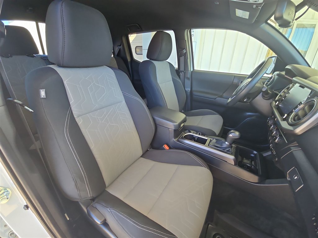Used 2023 Toyota Tacoma TRD Off-Road AWD/4WD image 27