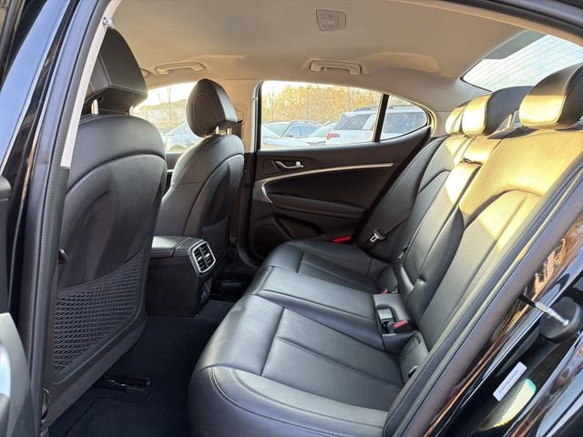 Used 2025 Genesis G70 2.5T image 14