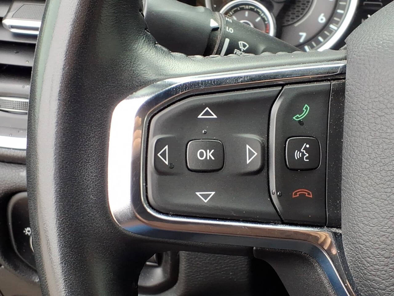 Used 2024 RAM 1500 Laramie AWD/4WD image 17