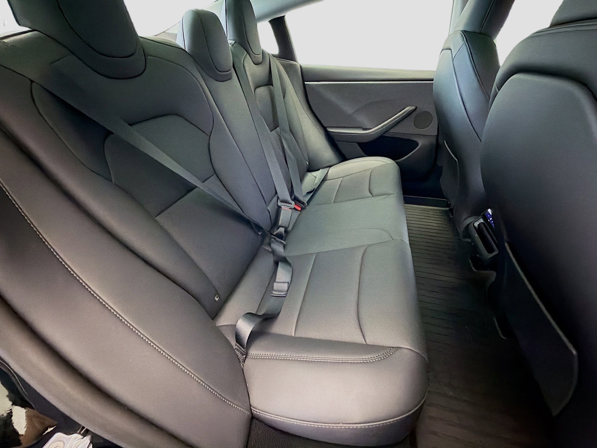 Used 2025 Tesla Model 3 Long Range RWD image 15