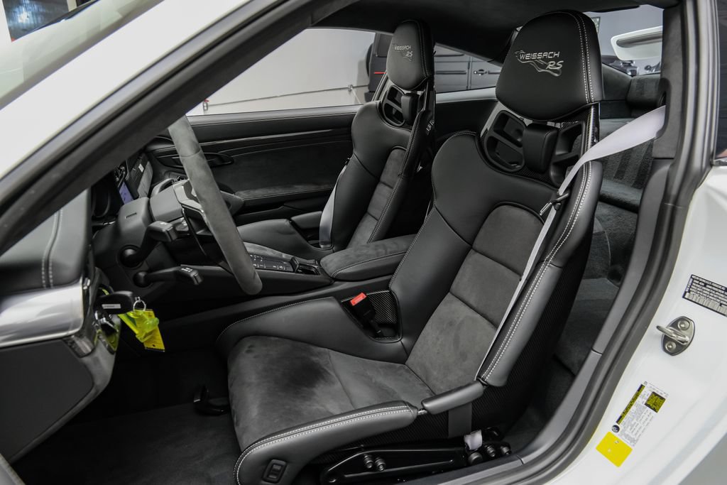 Used 2018 Porsche 911 GT2 RS RWD image 31