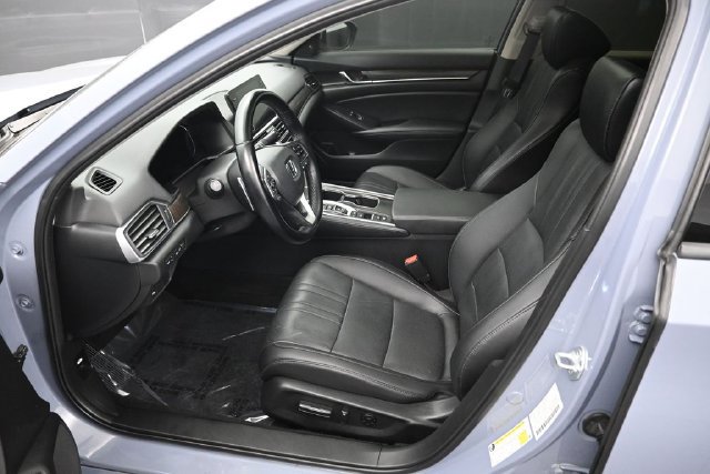 Certified 2022 Honda Accord Touring image 9