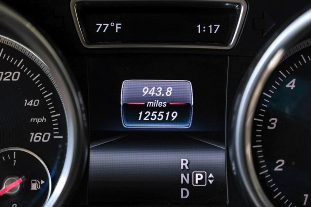 Used 2017 Mercedes-Benz GLS 550 4MATIC image 28