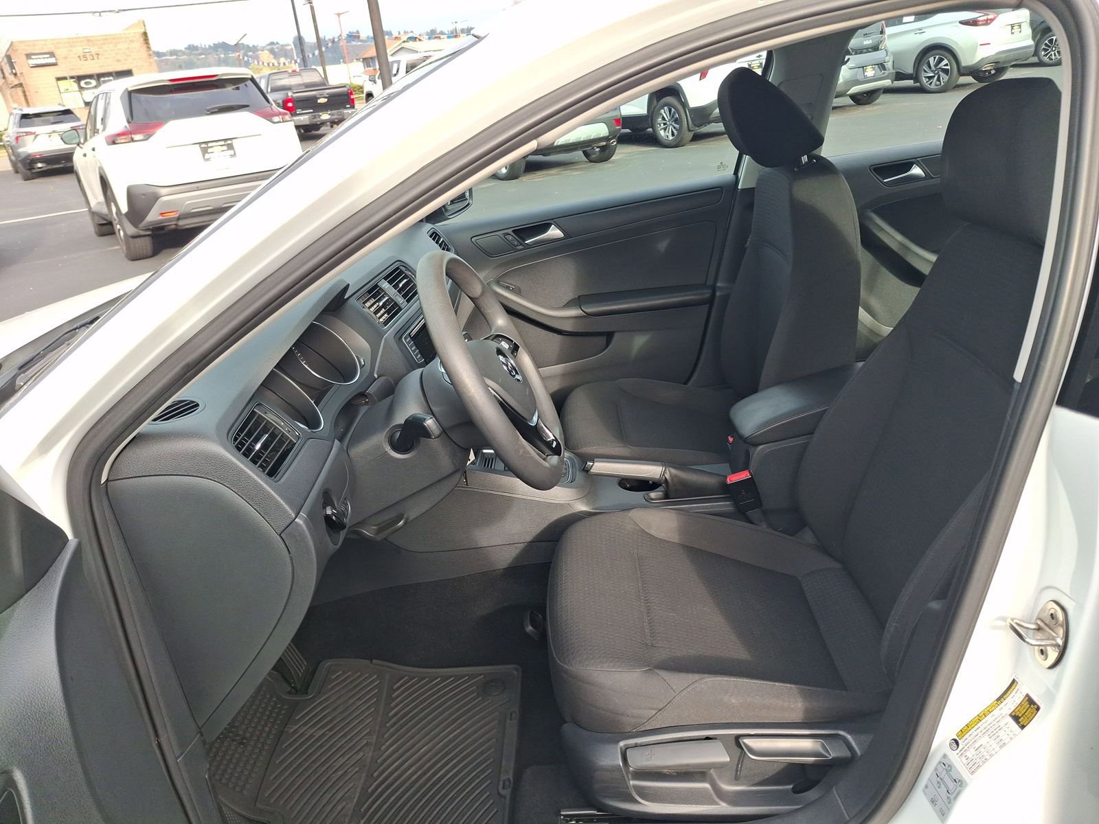 Used 2016 Volkswagen Jetta S image 18