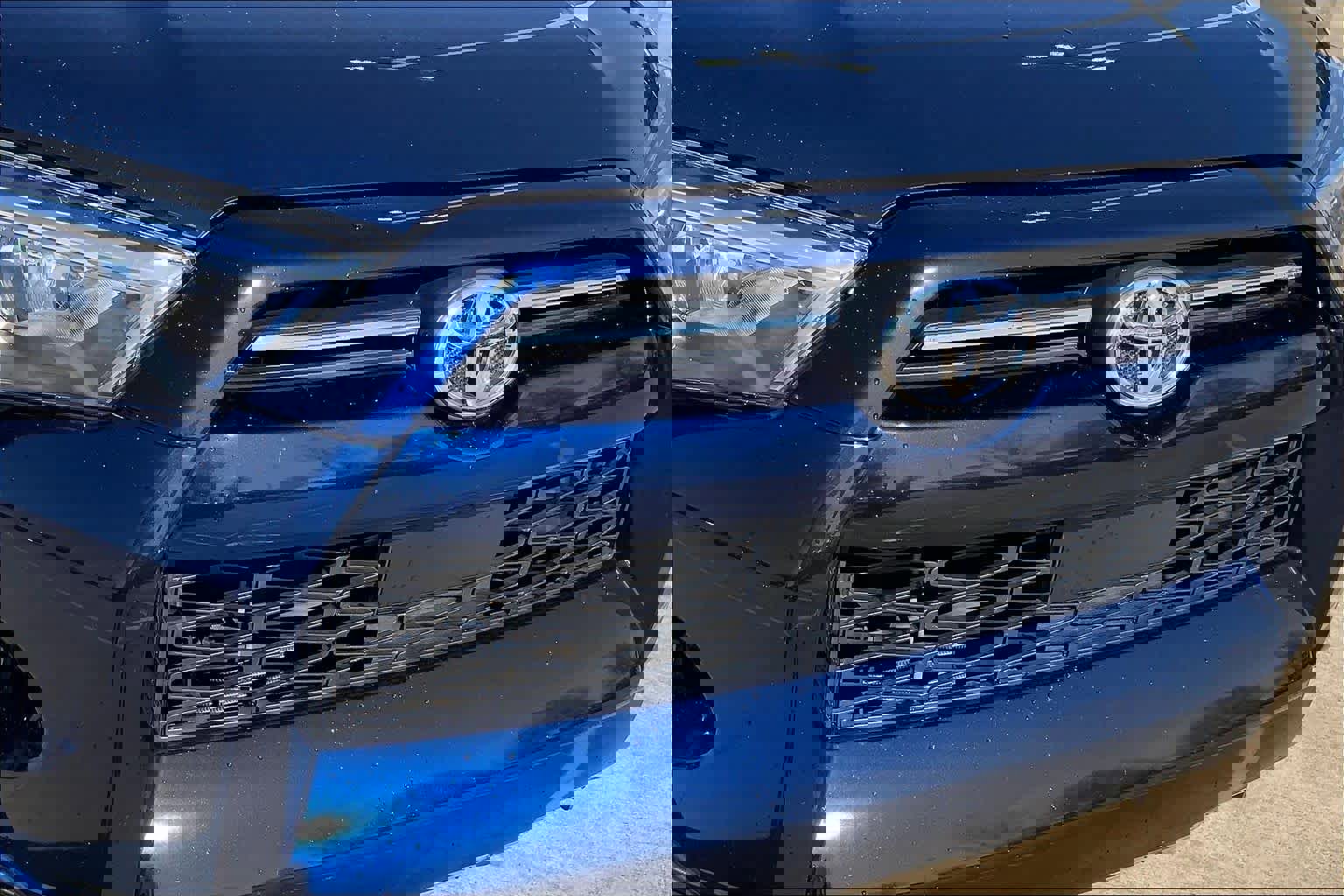 Used 2021 Toyota 4Runner SR5 Premium w/ Moonroof Package RWD image 32