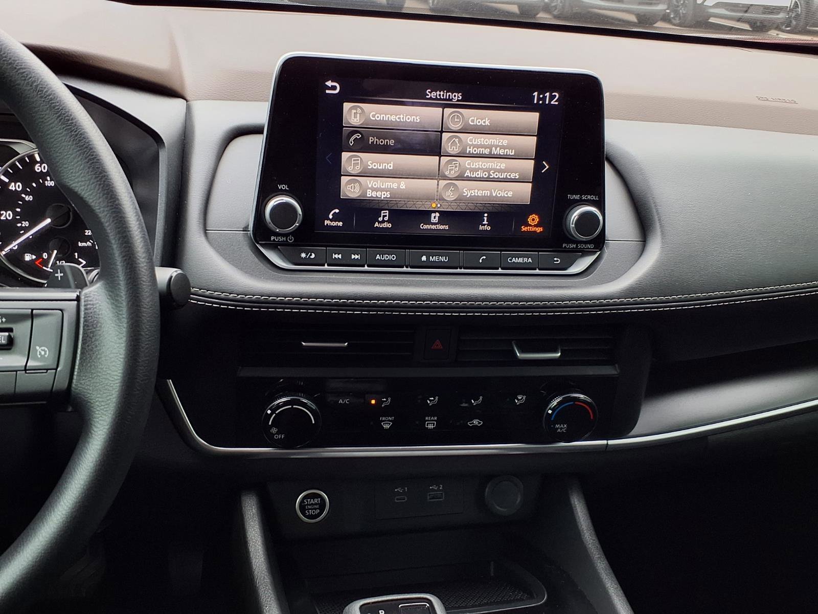 Used 2023 Nissan Rogue S image 15