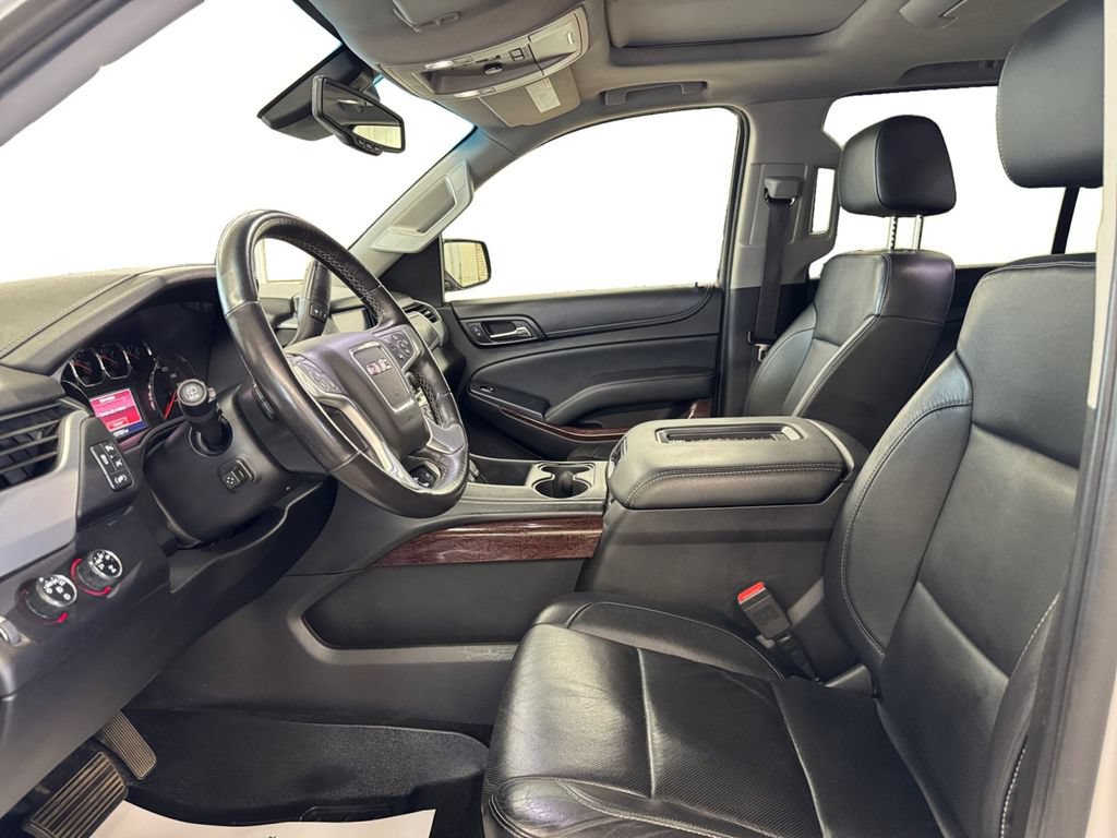 Used 2016 GMC Yukon XL SLT w/ Open Road Package AWD/4WD image 10