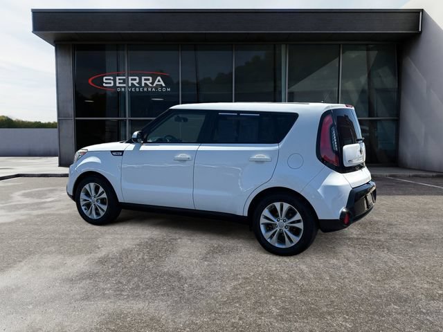 Used 2016 Kia Soul + FWD image 3
