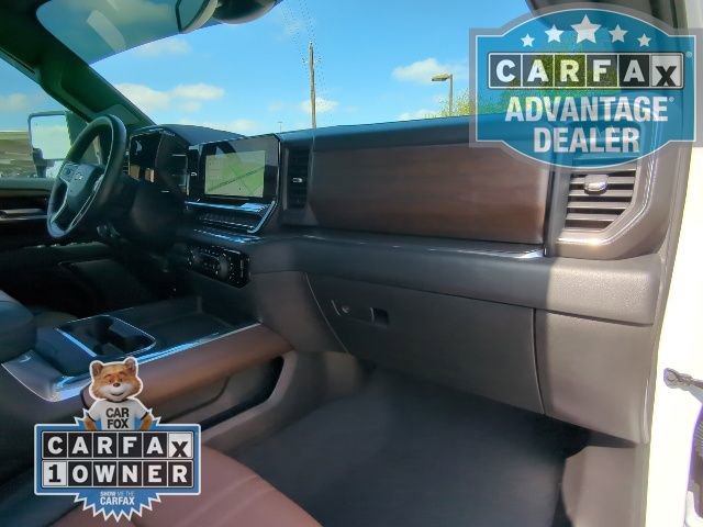 Certified 2024 Chevrolet Silverado 2500 High Country w/ LPO, Dark Essentials Package image 27