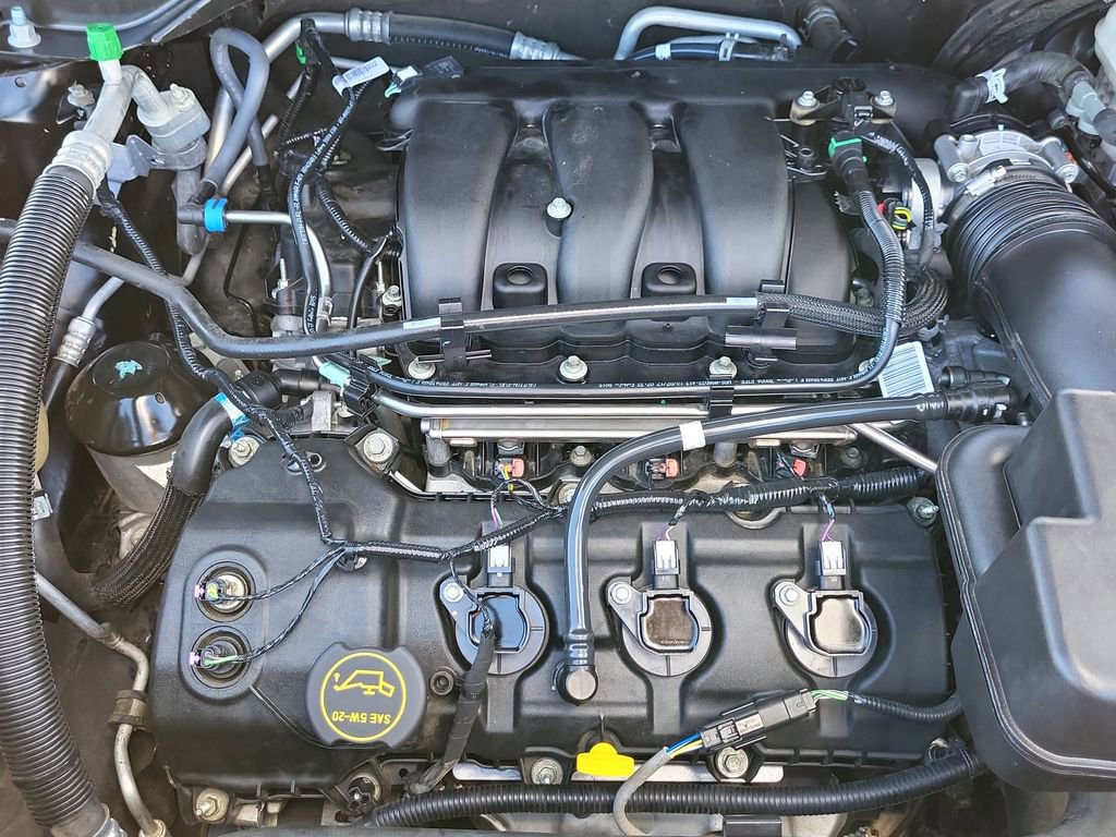 Used 2018 Ford Explorer Limited AWD/4WD image 16