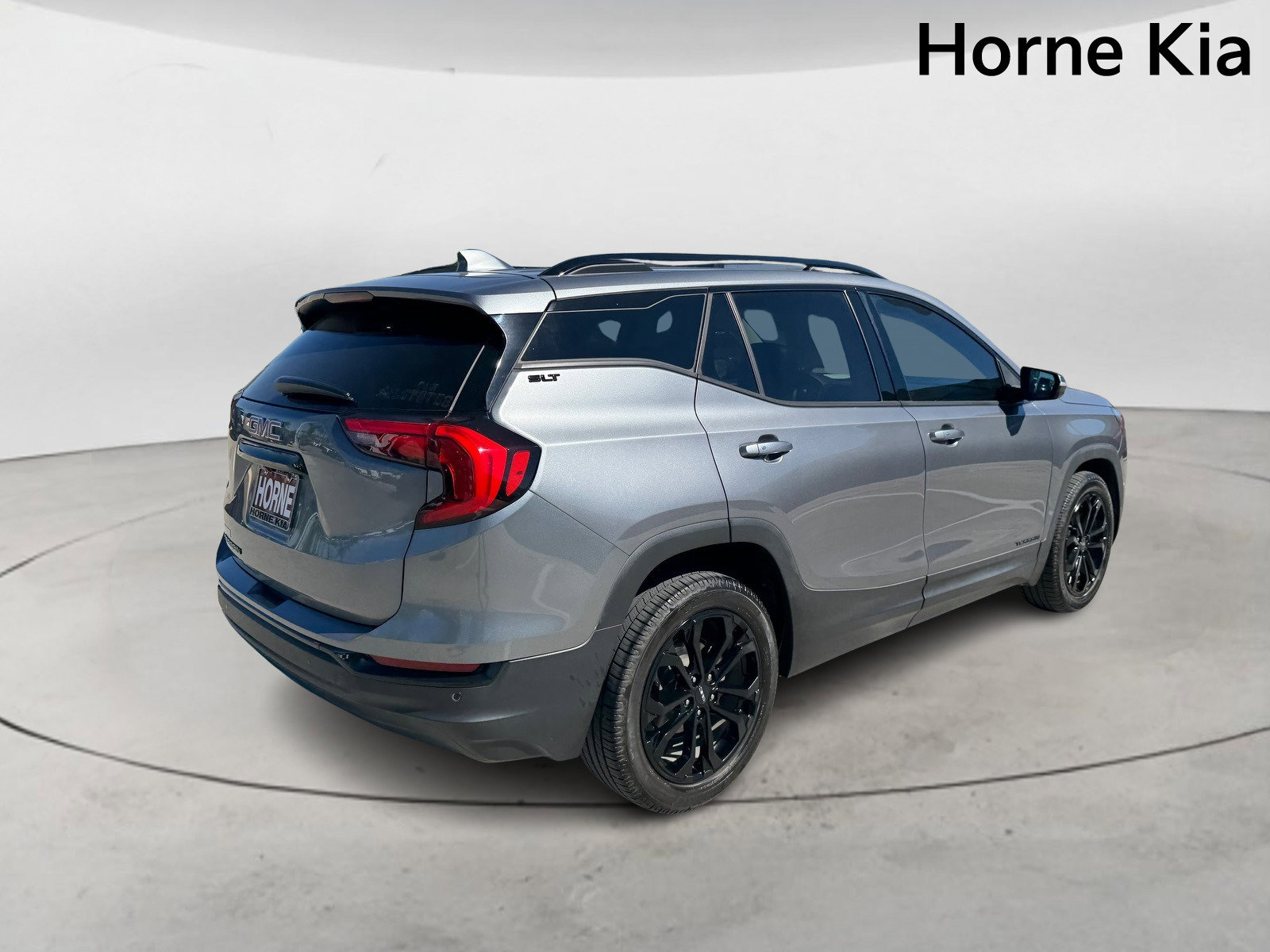 Used 2021 GMC Terrain SLT w/ Infotainment Package II image 4