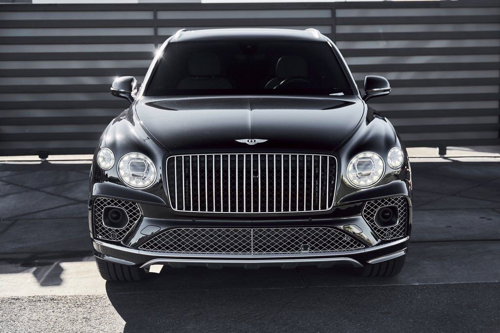 Used 2023 Bentley Bentayga Extended Wheelbase image 14