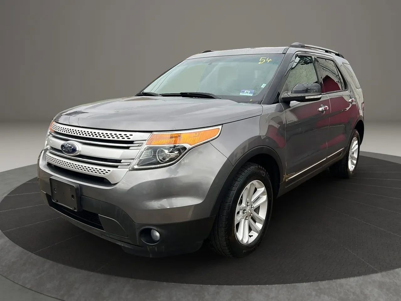 Used 2014 Ford Explorer XLT image 1