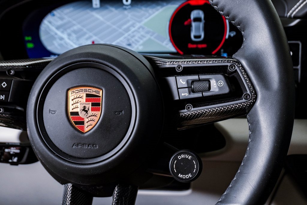 New 2025 Porsche Macan 4 Electric image 19