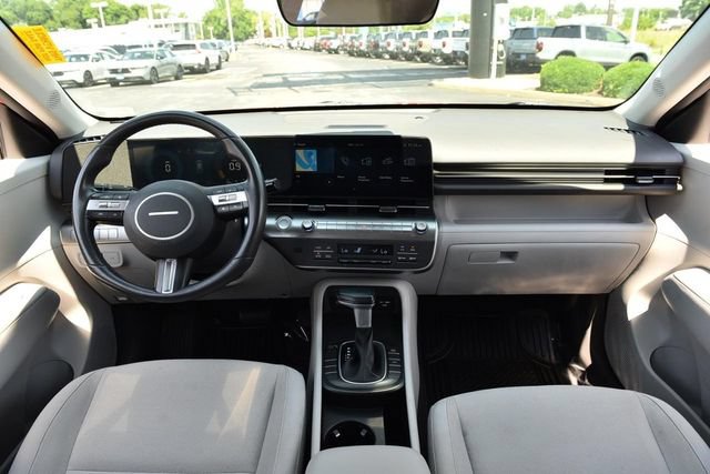 Used 2024 Hyundai Kona SEL FWD image 7