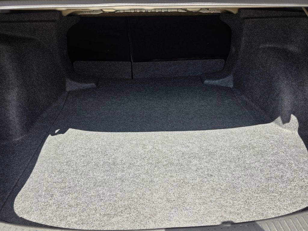 Used 2025 Toyota Corolla SE image 28