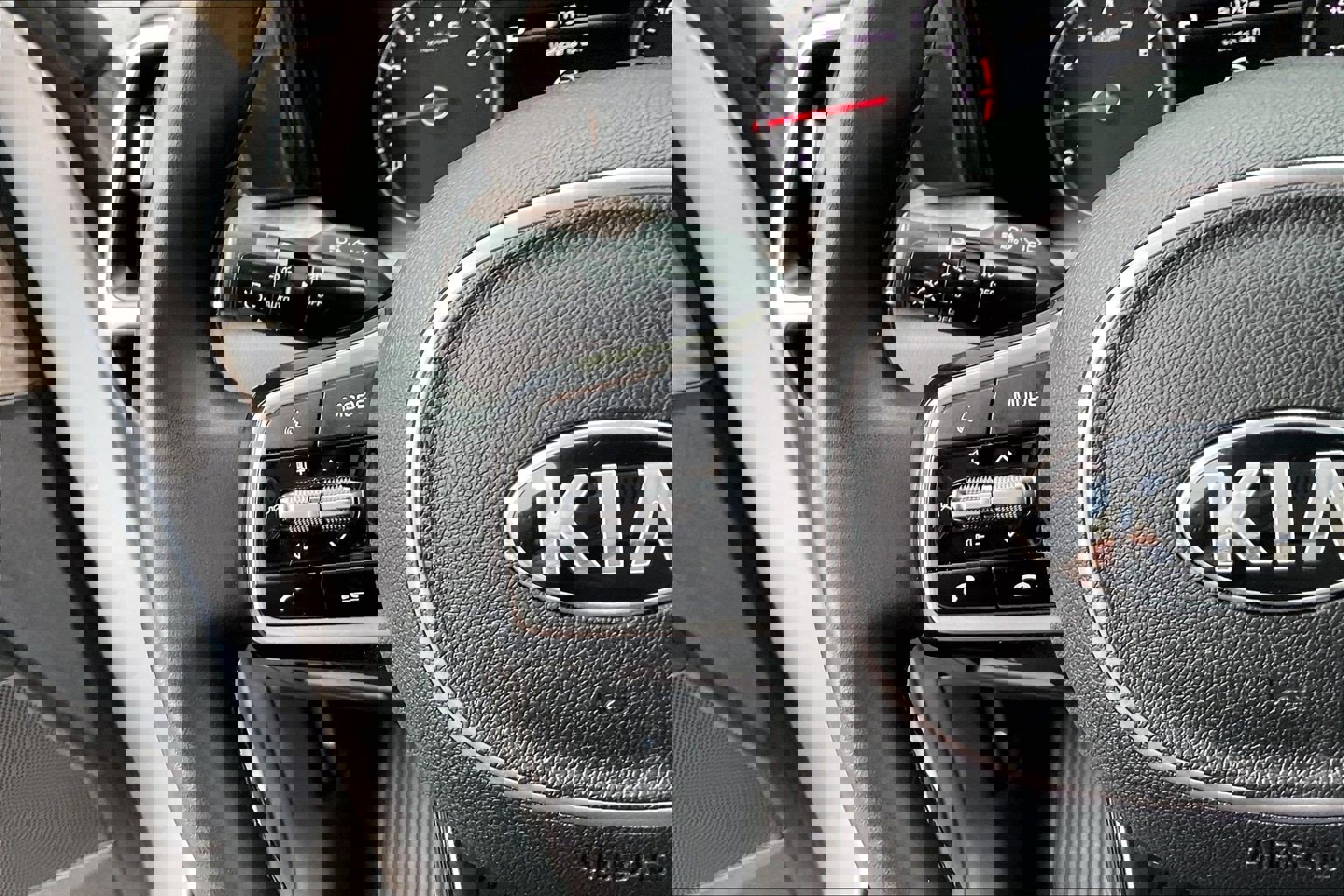 Used 2021 Kia Sorento EX w/ EX AWD X-Line Package image 18