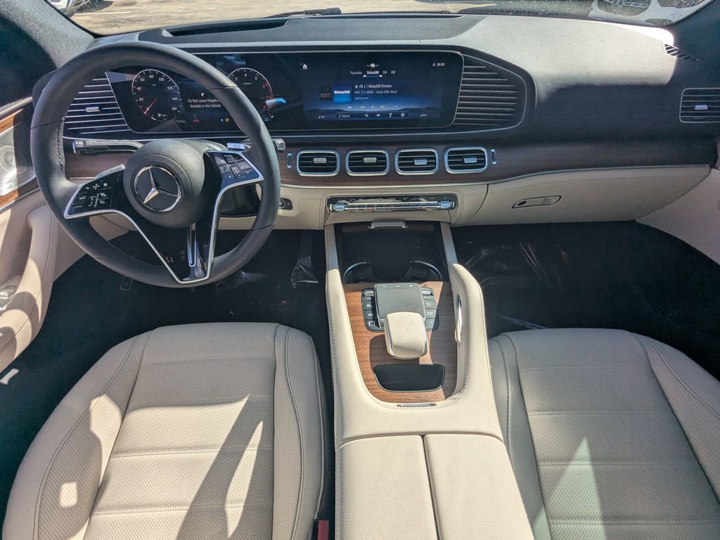 Used 2025 Mercedes-Benz GLE 450 4MATIC Coupe image 2