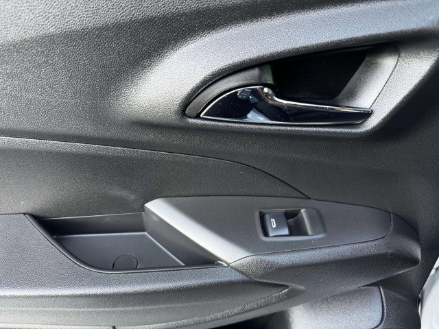 Used 2024 Chevrolet Trax ACTIV w/ Driver Confidence Package image 30