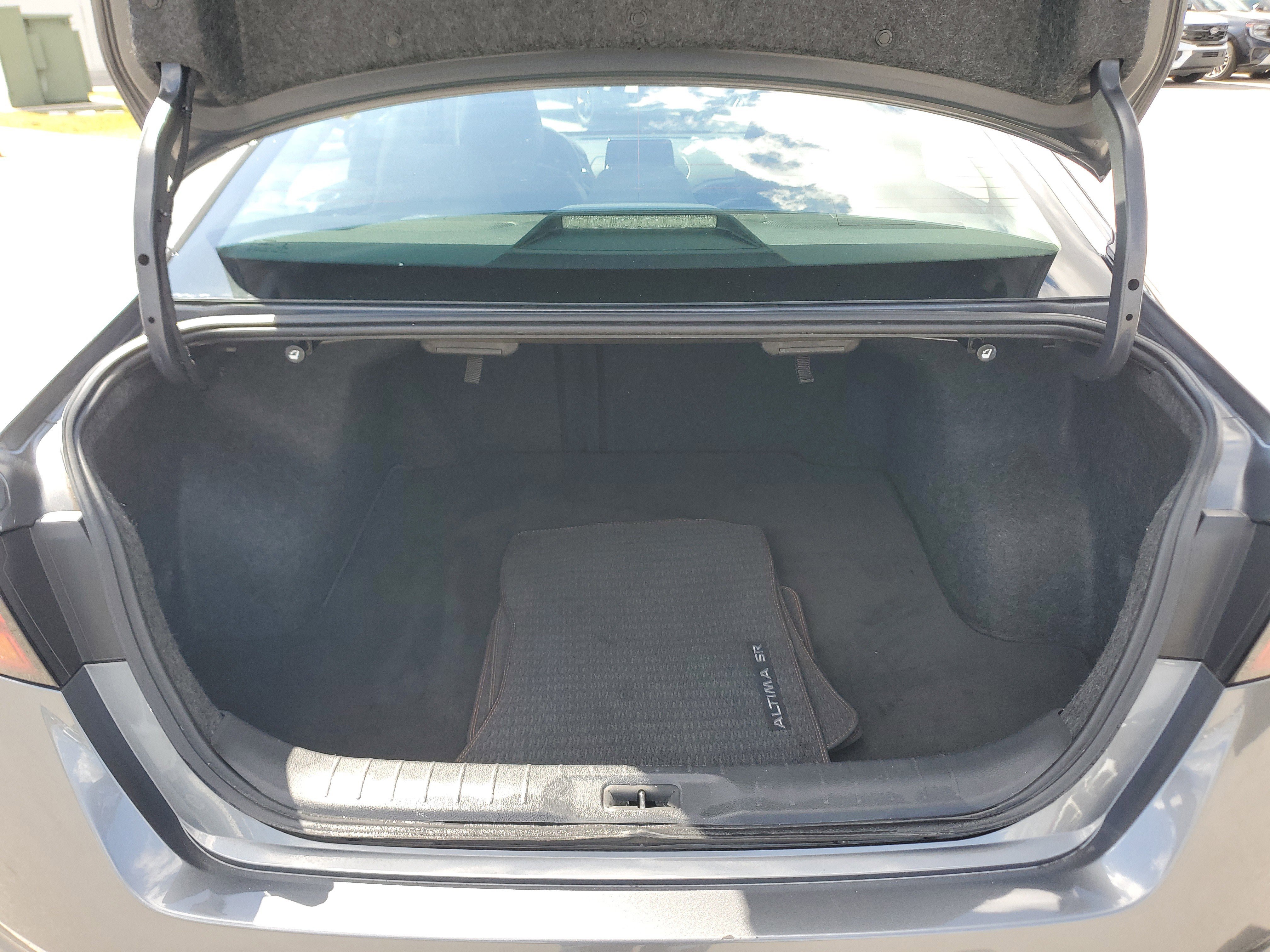 Used 2020 Nissan Altima 2.5 SR image 29