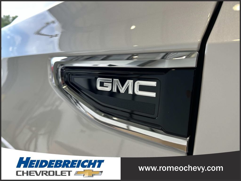 Certified 2023 GMC Yukon SLT w/ SLT Luxury Package AWD/4WD image 41