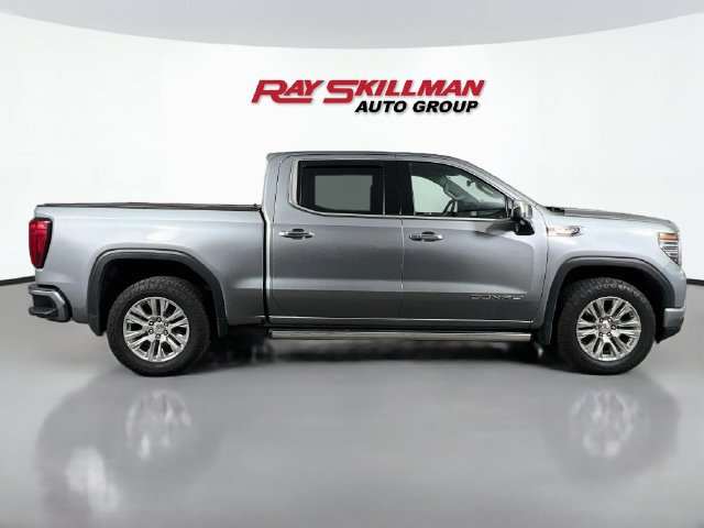 Used 2023 GMC Sierra 1500 Denali w/ Technology Package AWD/4WD image 8