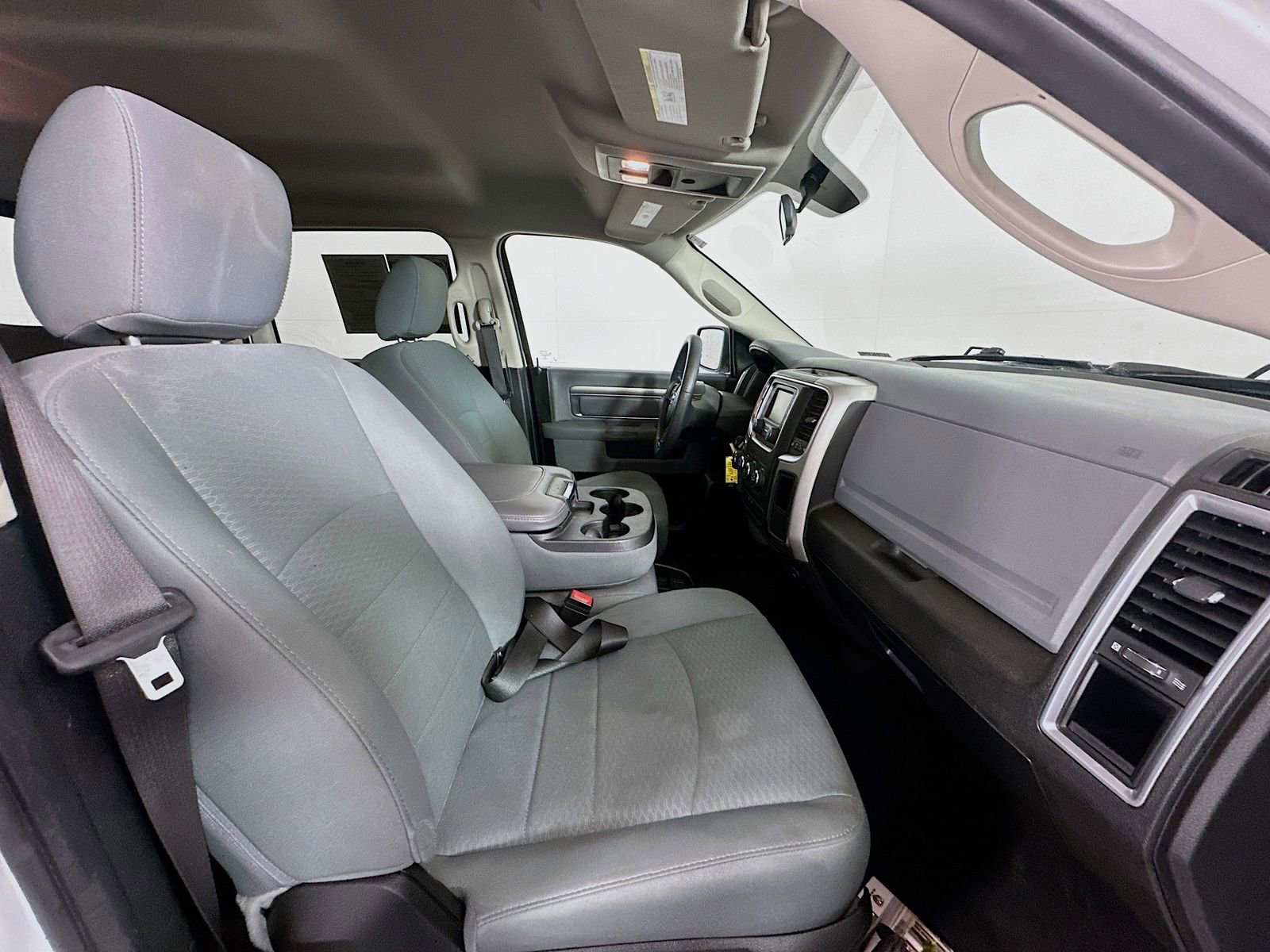 Used 2020 RAM 1500 Classic SLT AWD/4WD image 25
