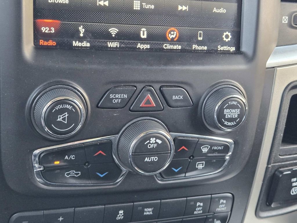 Used 2019 RAM 1500 Big Horn image 29