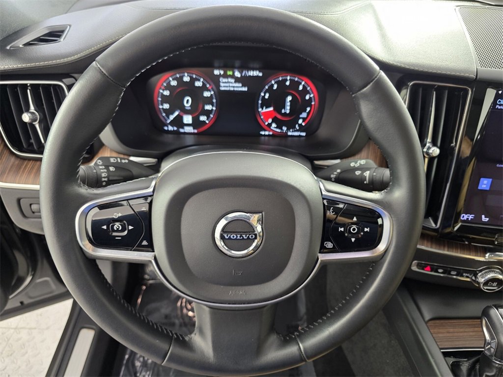 Used 2021 Volvo XC60 T5 Inscription w/ Protection Package Premier image 18