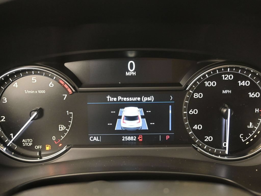 Used 2020 Cadillac XT4 Premium Luxury FWD image 11