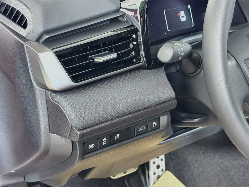 New 2026 Toyota Camry Hybrid AWD/4WD image 10
