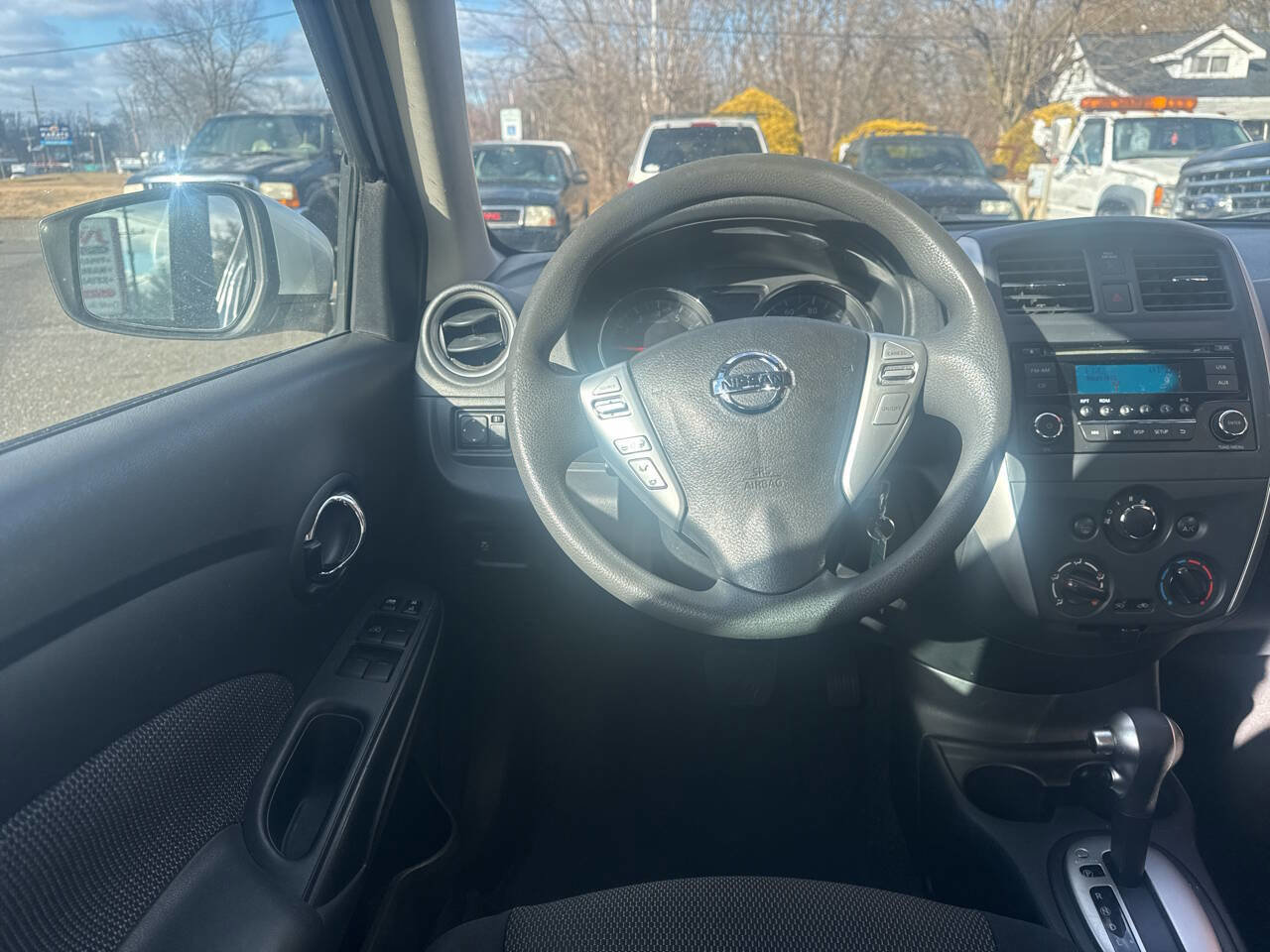 Used 2016 Nissan Versa SV image 13