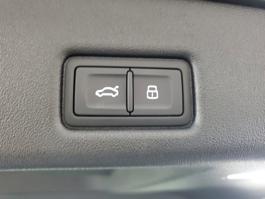 New 2026 Audi Q5 Premium Plus AWD/4WD image 10