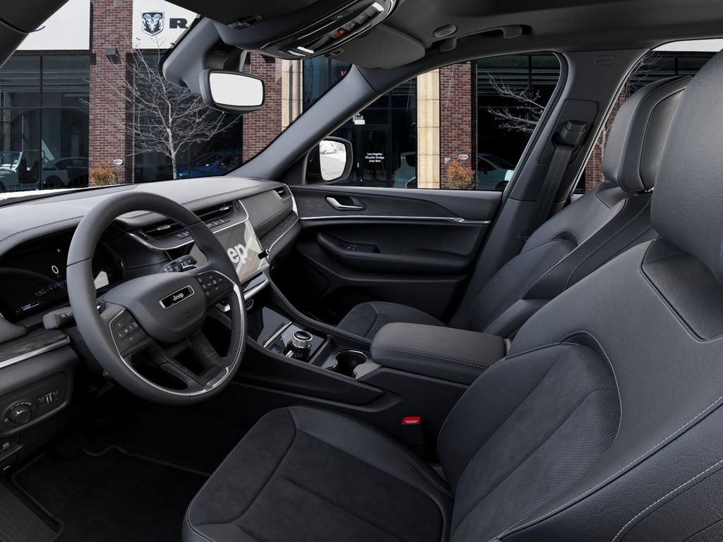 New 2026 Jeep Grand Cherokee Altitude AWD/4WD image 22