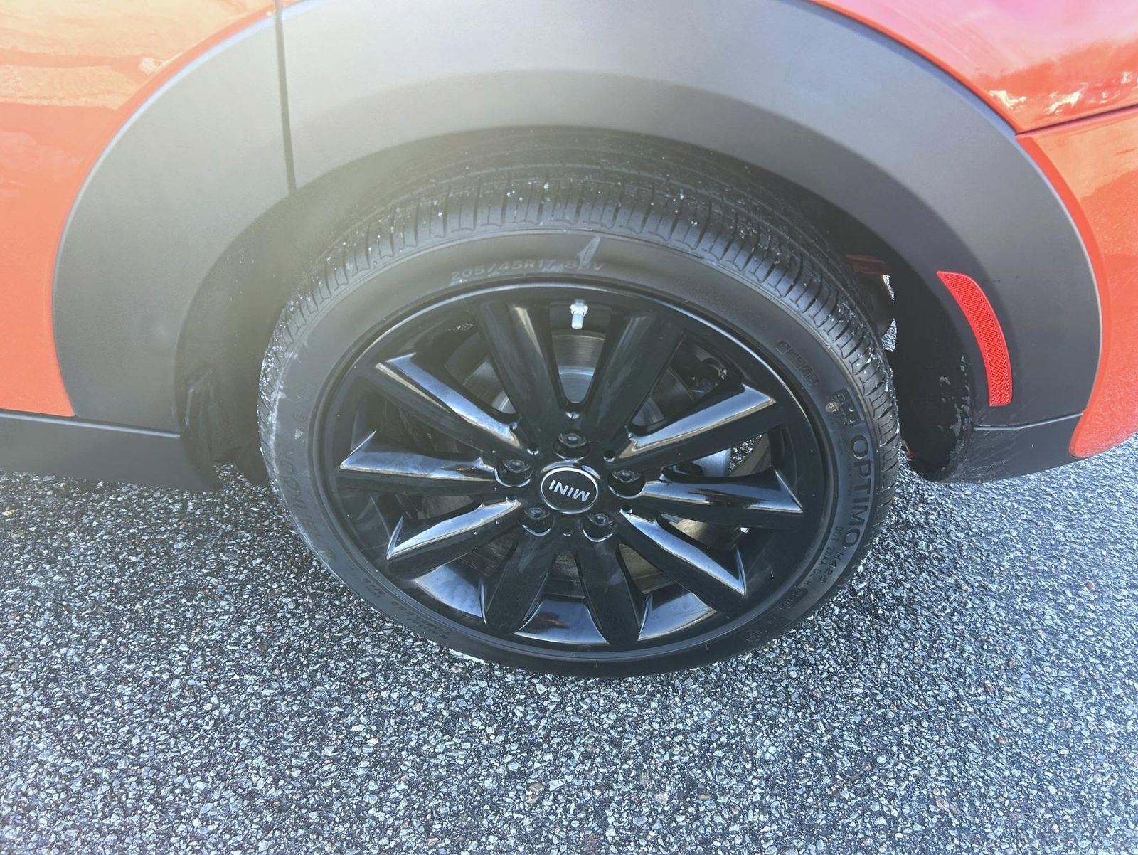 Used 2019 MINI Cooper S w/ Signature Upholstery Package image 22