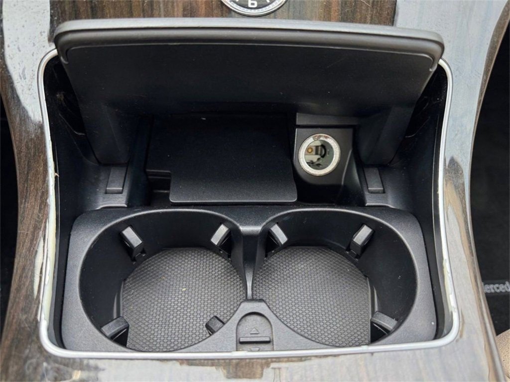 Used 2015 Mercedes-Benz C 300 4MATIC Sedan w/ Multimedia Package image 26