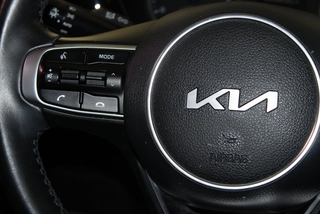 Used 2022 Kia K5 EX image 17