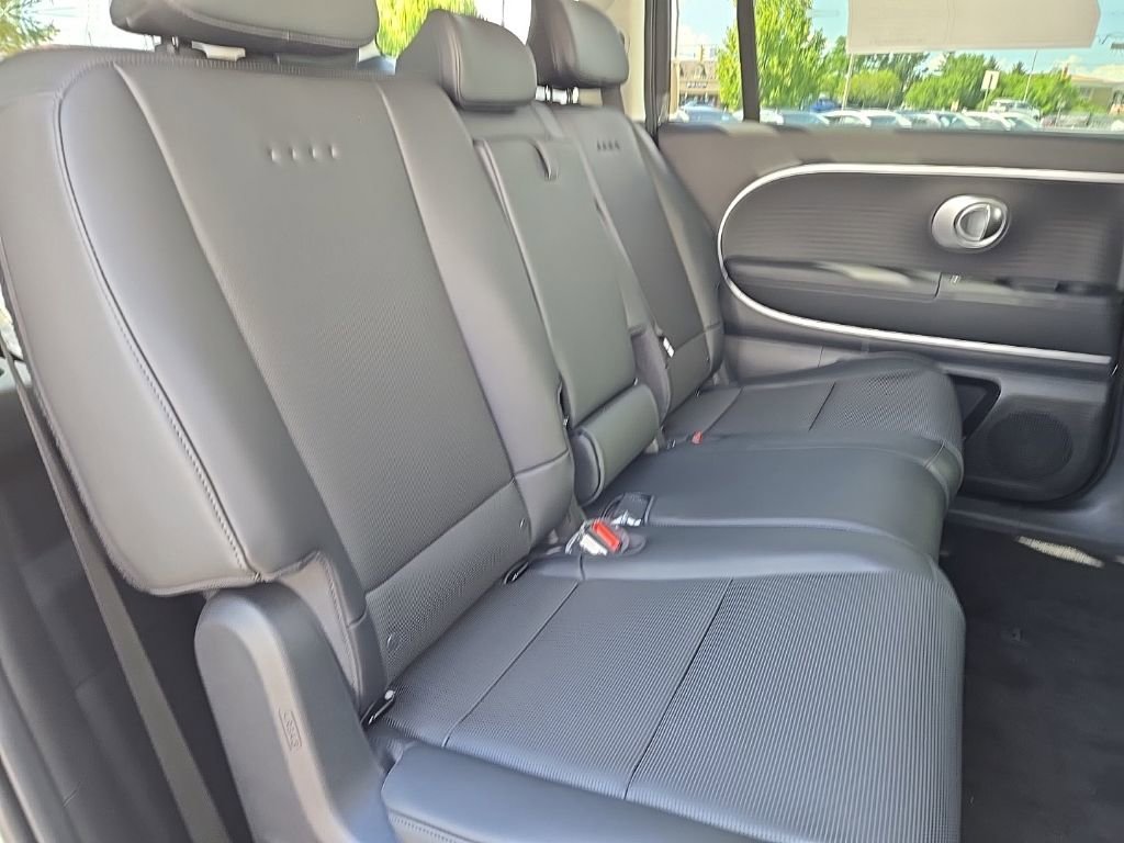 New 2026 Hyundai Ioniq 9 SEL image 21
