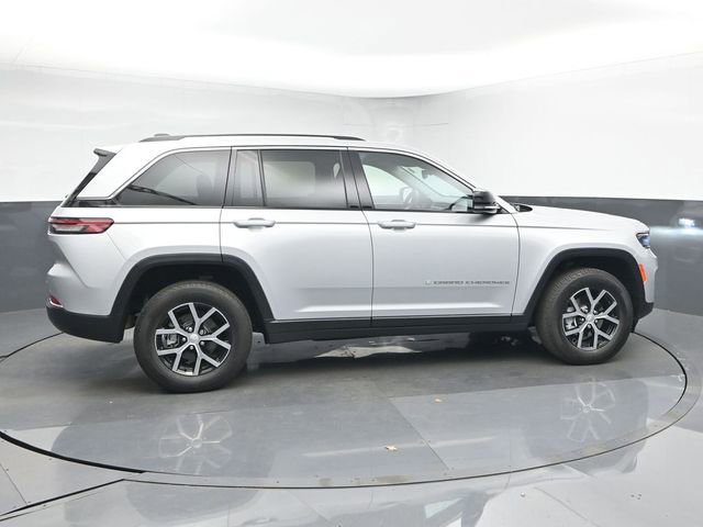 Used 2023 Jeep Grand Cherokee Limited image 8