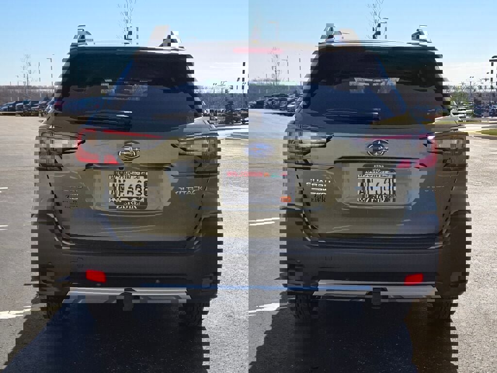 New 2025 Subaru Outback Limited image 14