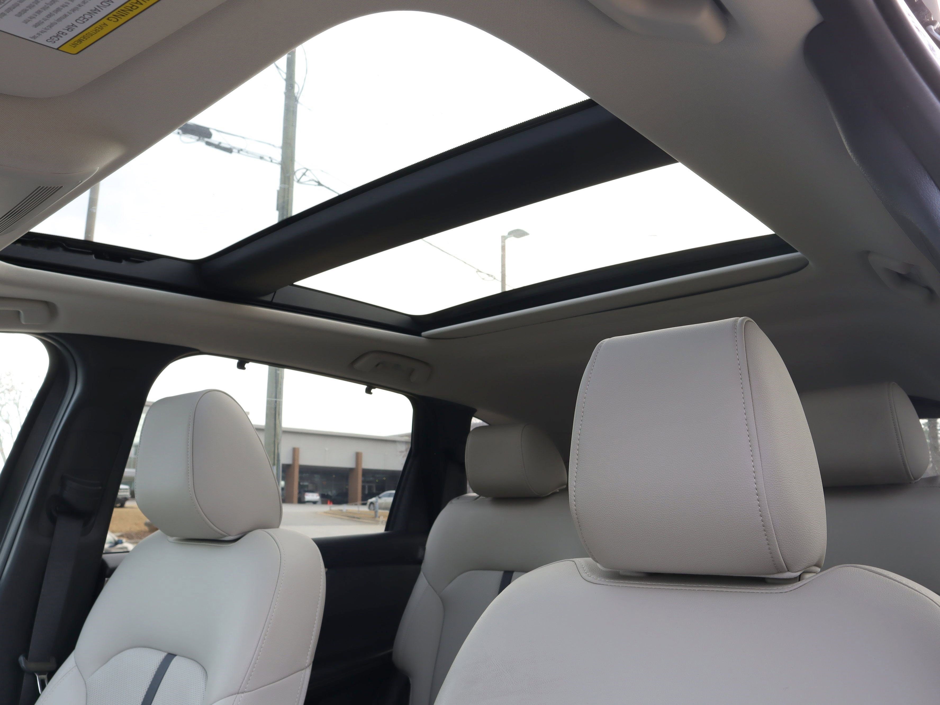 Certified 2024 MAZDA CX-90 Plug-In Hybrid w/ Premium Plus image 7