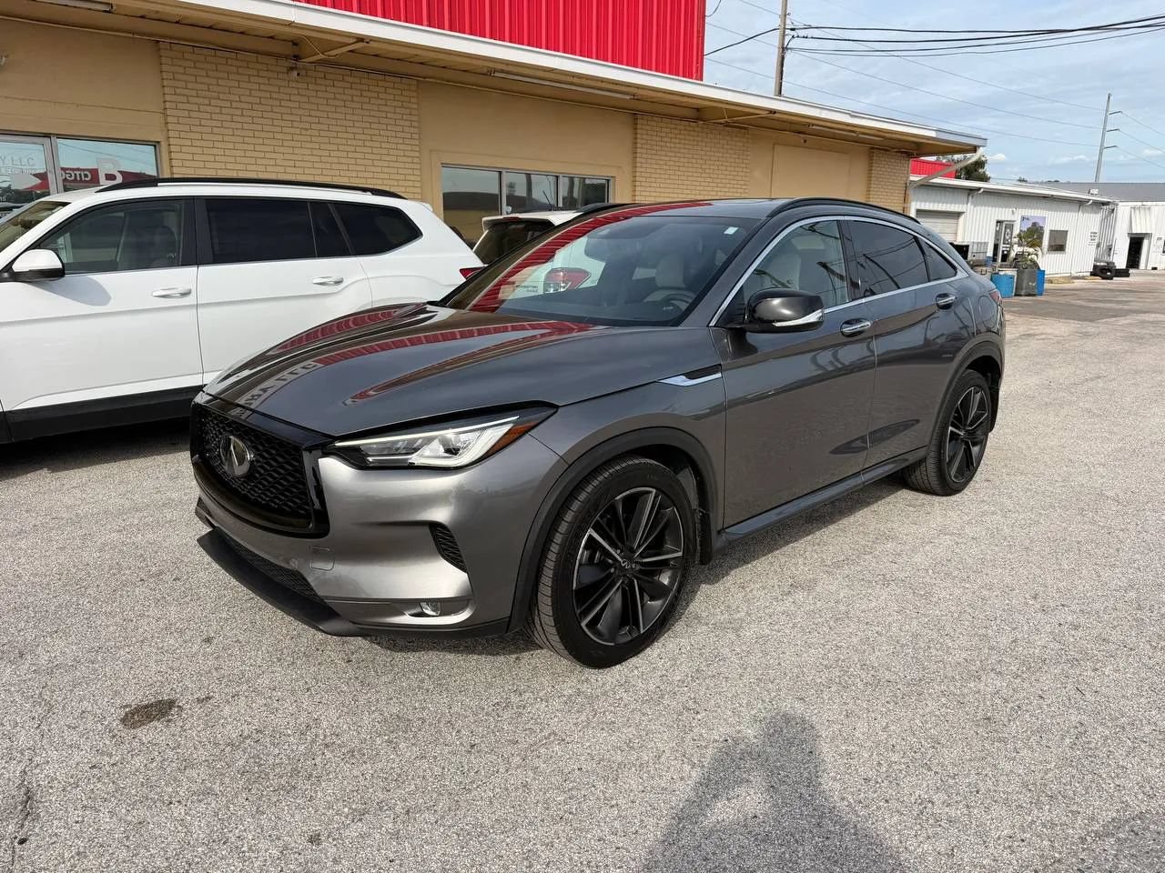 Used 2023 INFINITI QX55 Luxe w/ Cargo Package AWD/4WD image 2